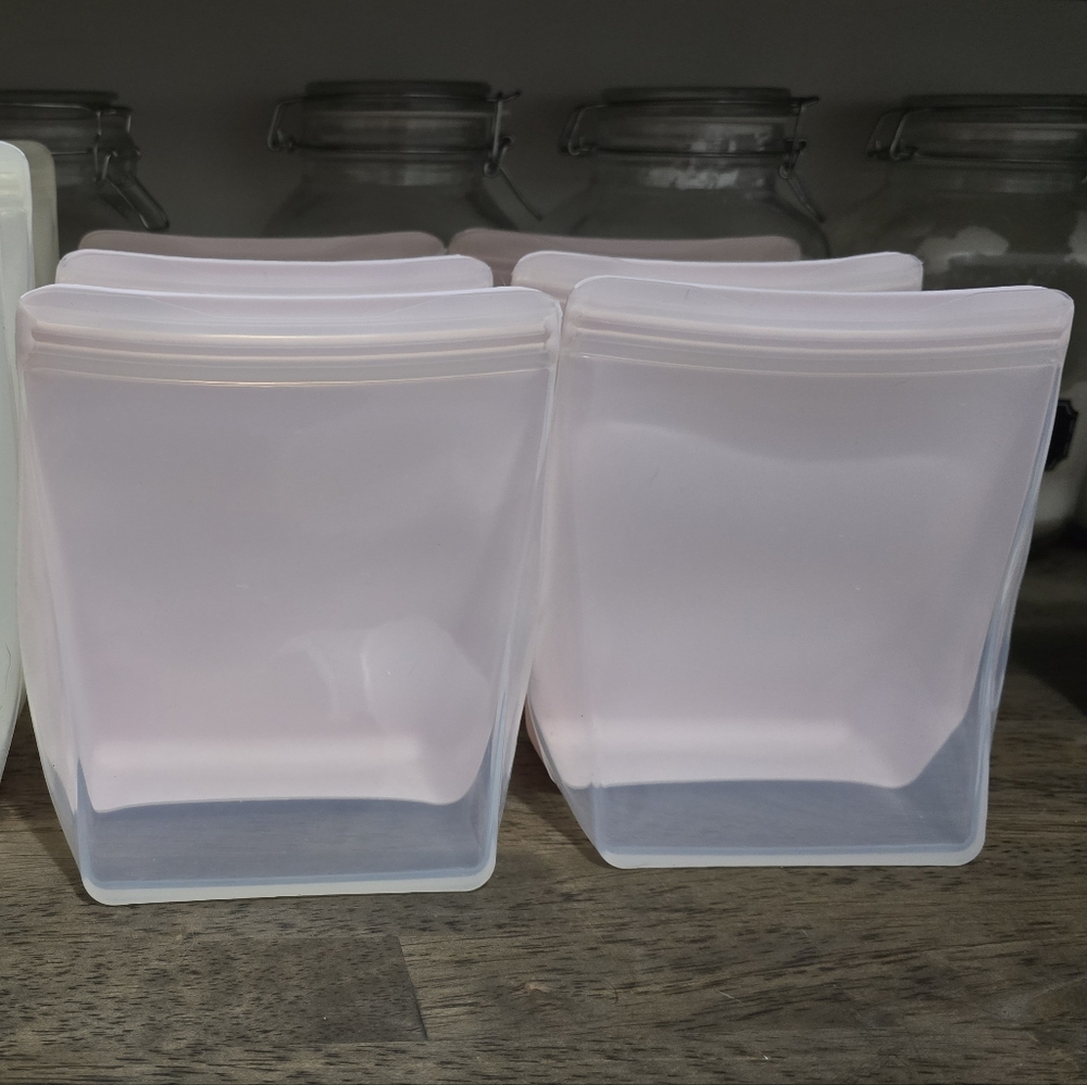 Reusable Silicone Food Storage Bags - Pink